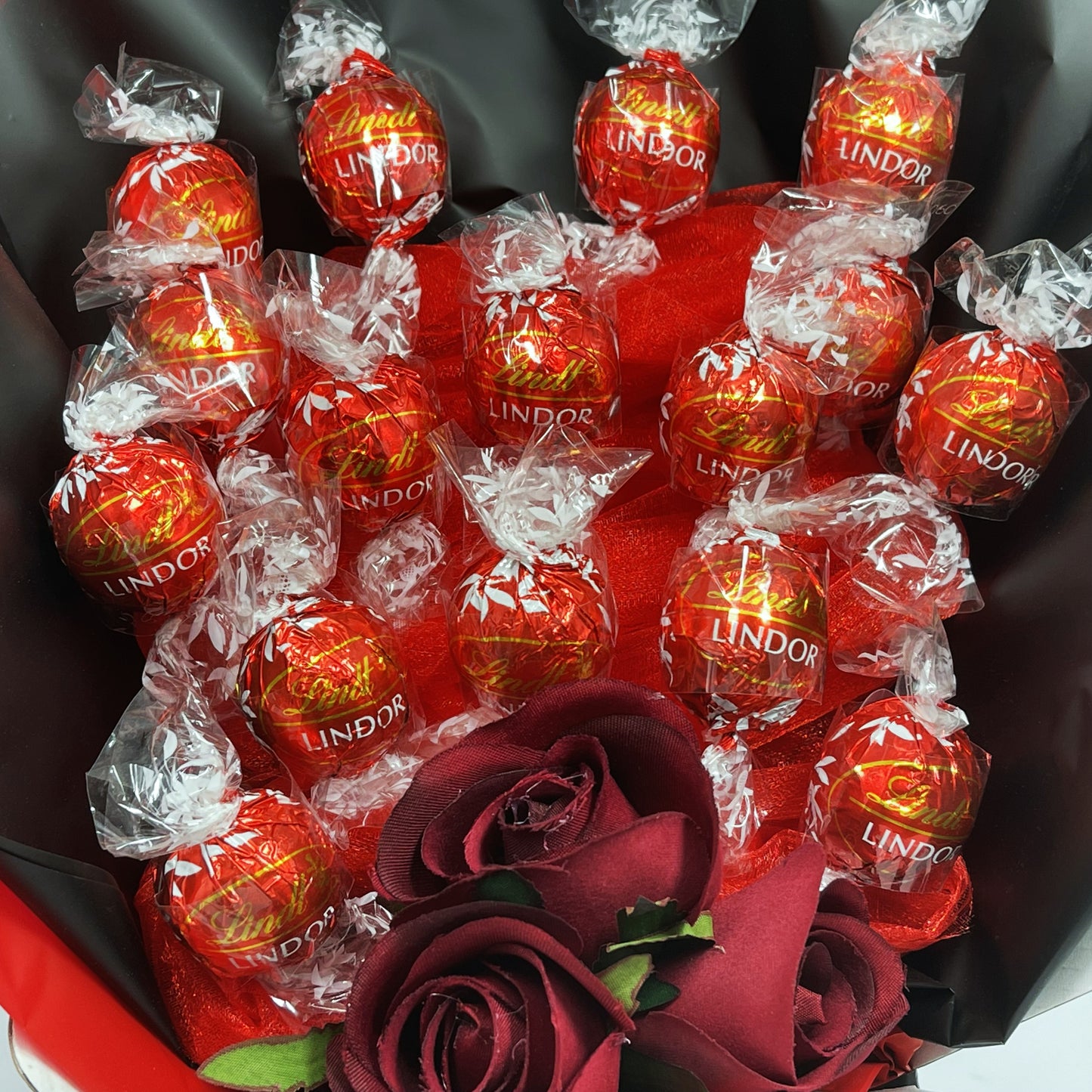 Valentines Lindor